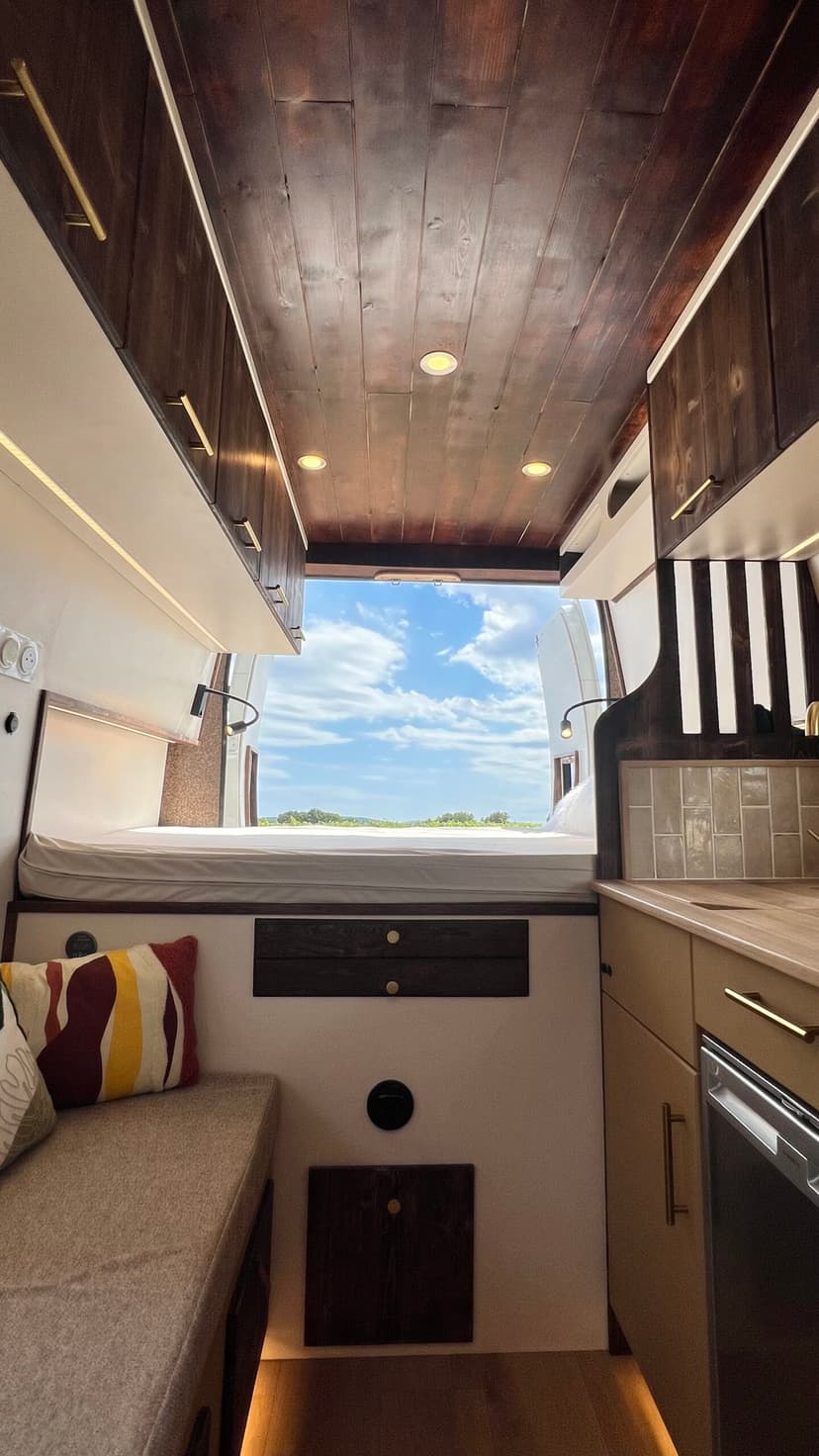 3 Shokos - Ambiance intérieure