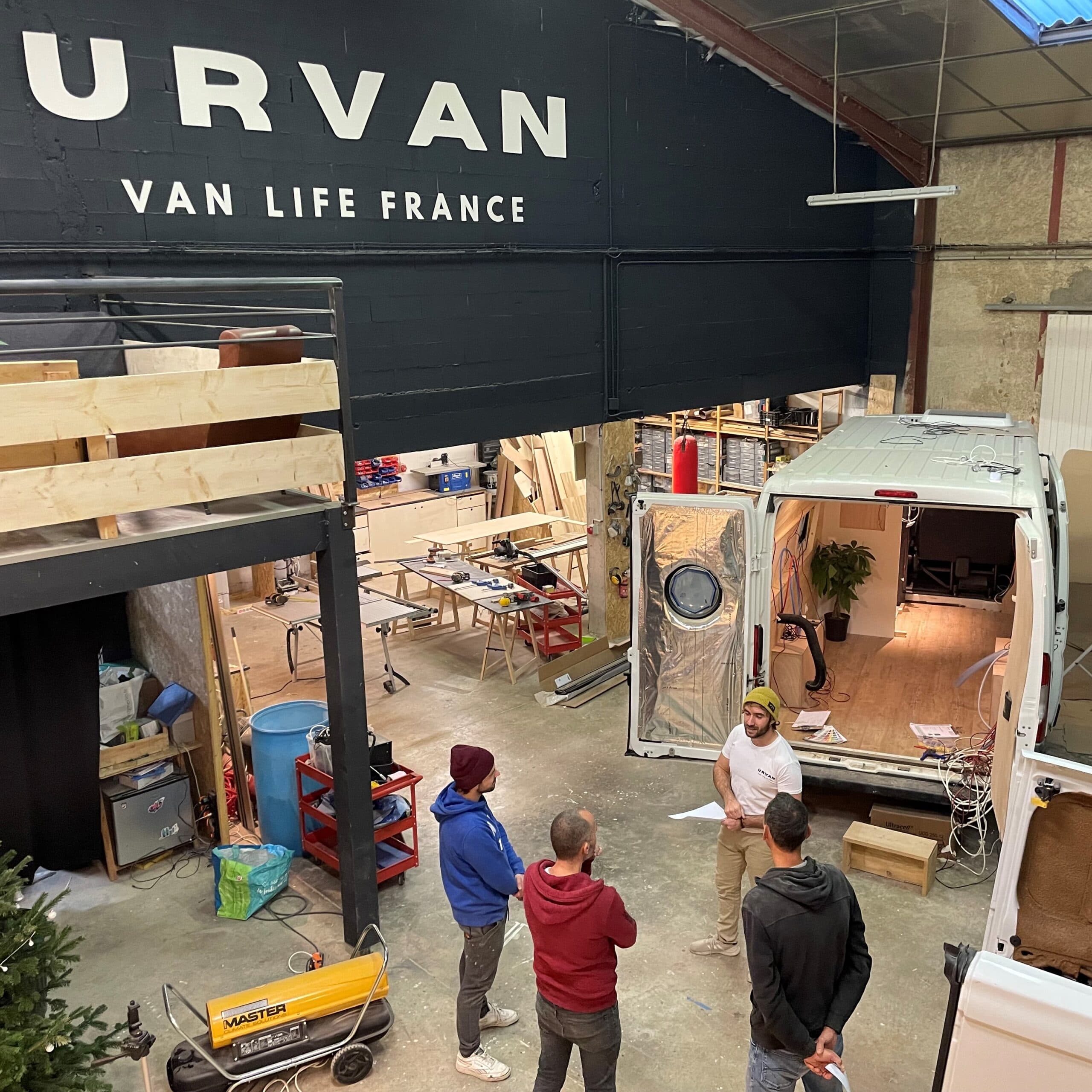 Intérieur d'un van aménagé par Urvan