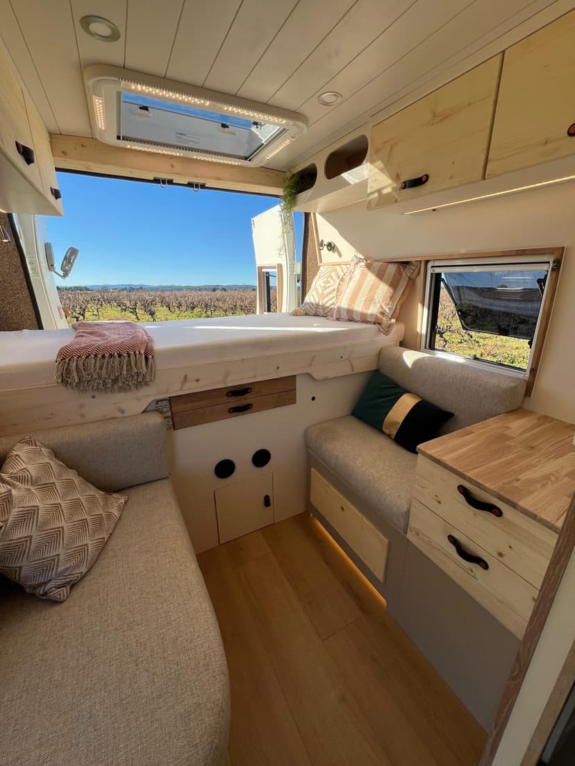 Comme un Phare - Fenêtres et luminosité