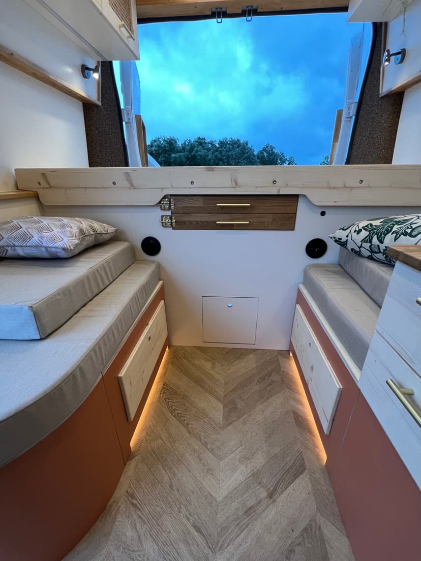 Totoro - Cloison avant